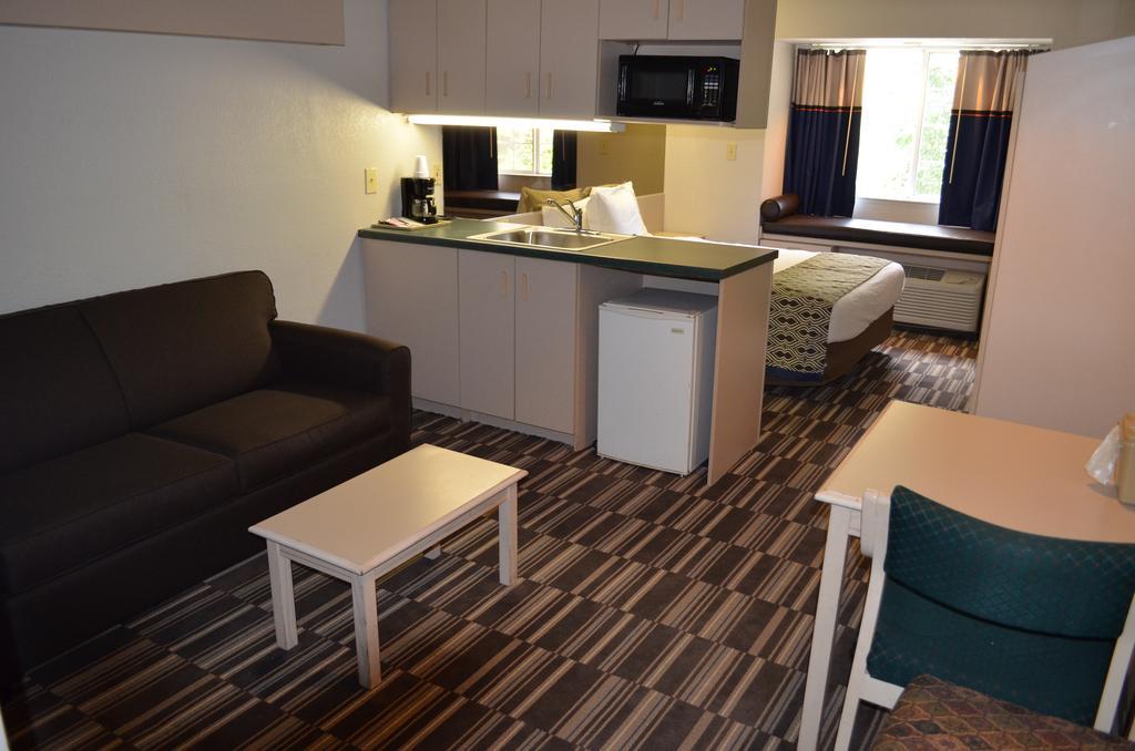 Stay Express Inn And Suites Atlanta יוניון סיטי מראה חיצוני תמונה