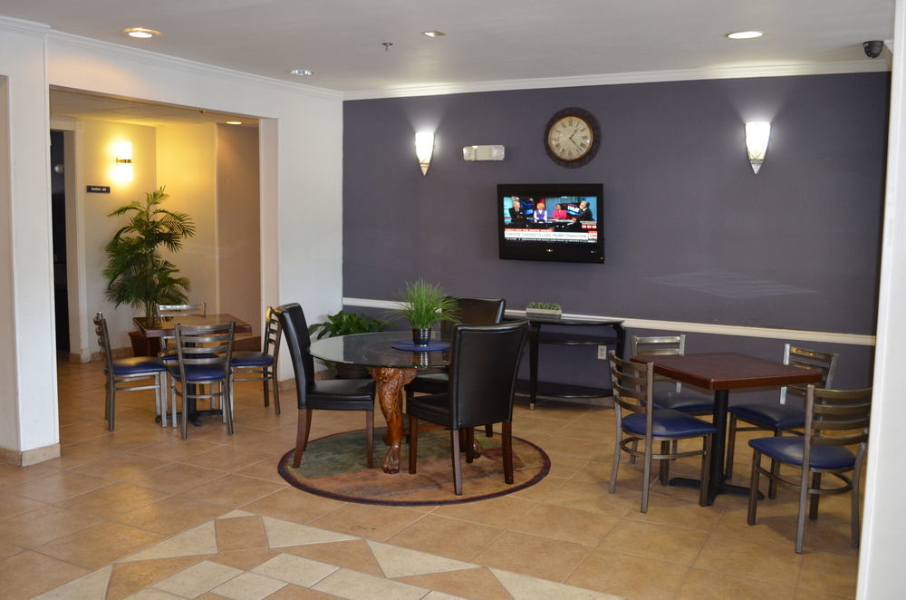 Stay Express Inn And Suites Atlanta יוניון סיטי מראה חיצוני תמונה